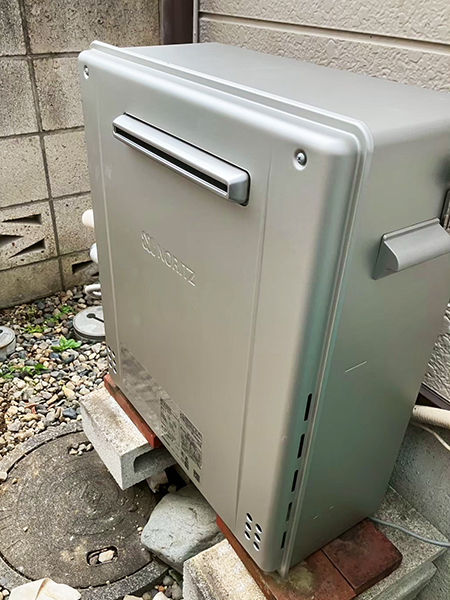 埼玉県川口市｜断熱・水廻りリフォームで浴室・洗面室を快適に-施工後給湯器