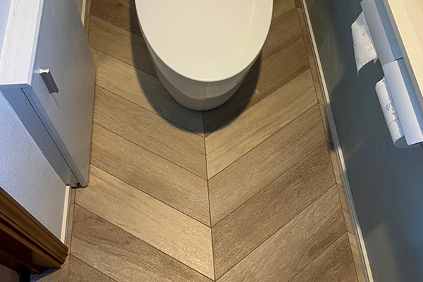 施工事例：トイレの床選びで悩みたくない・後悔したくない方へ｜床材4種類を比較