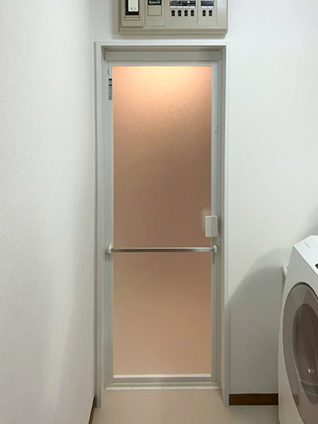 埼玉県川口市｜断熱・水廻りリフォームで浴室・洗面室を快適に-施工後浴室入口