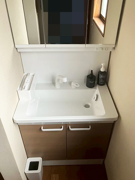 埼玉県川口市｜断熱・水廻りリフォームで浴室・洗面室を快適に-施工後洗面化粧台