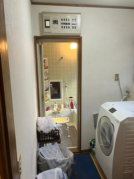 埼玉県川口市｜断熱・水廻りリフォームで浴室・洗面室を快適に-施工前洗面室