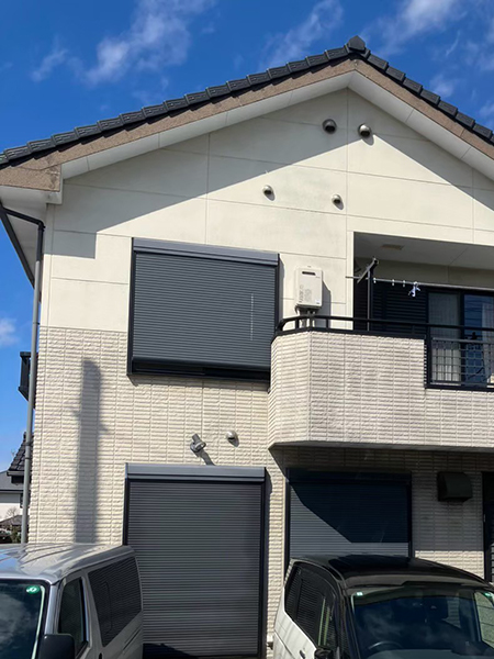 工事前｜埼玉県草加市｜既存エレベーターの老朽化に伴い交換リフォームを行いました-屋根・外壁塗装