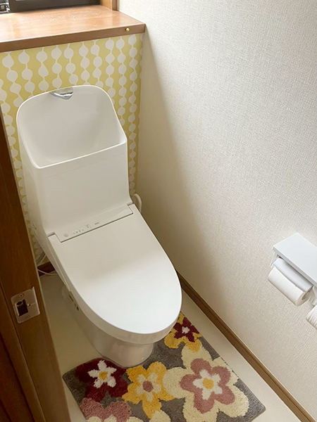 施工事例-建て替えを検討後、リフォームを選択-手洗い付トイレ