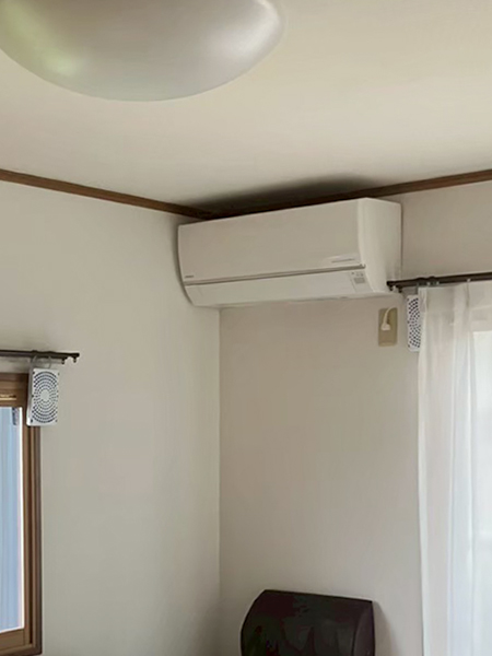 施工事例-建て替えを検討後、リフォームを選択-居室エアコン、壁紙