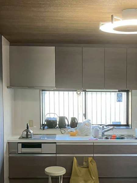 施工事例-建て替えを検討後、リフォームを選択-キッチン